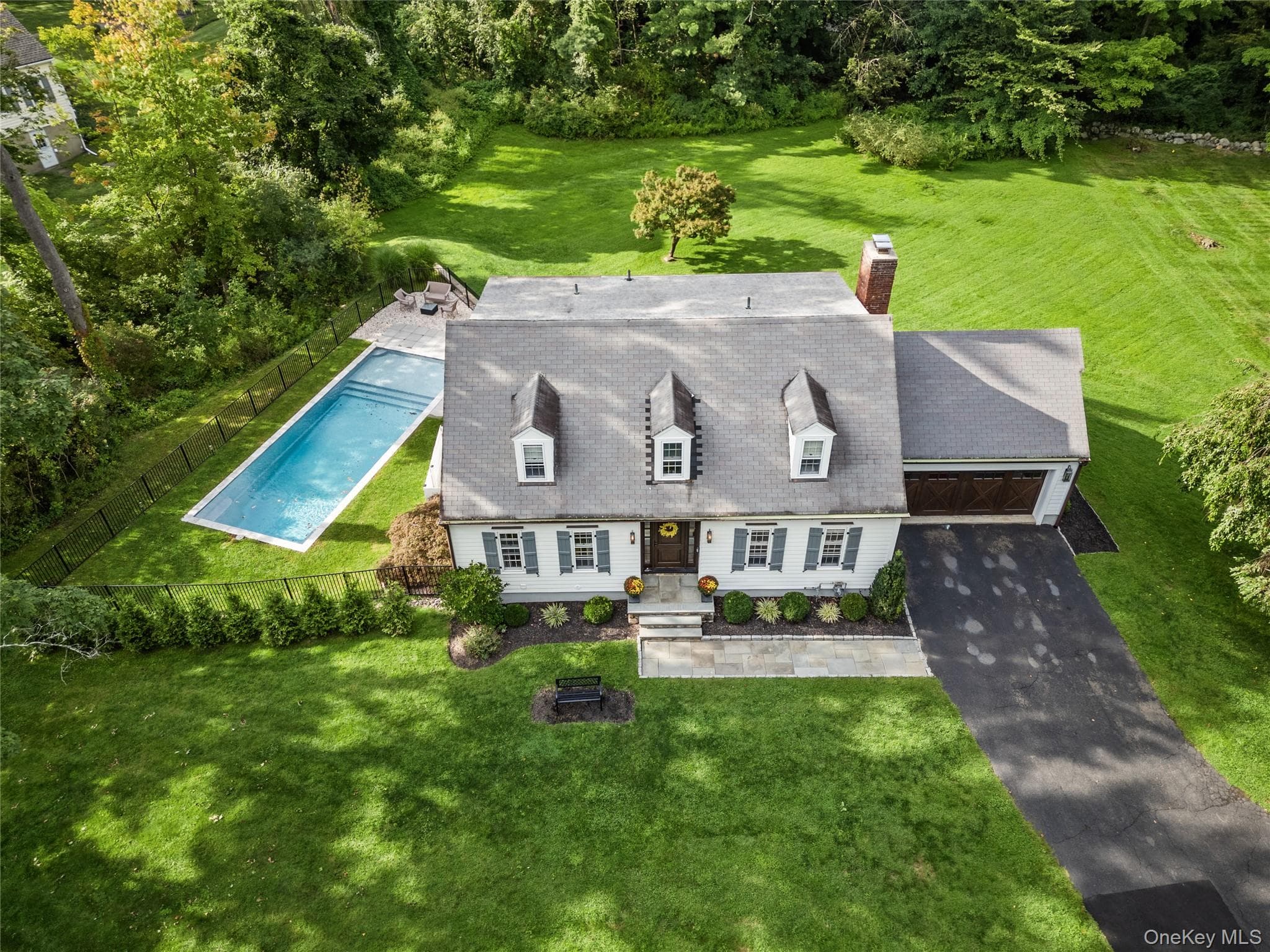 406 Bedford Road thumbnail 5