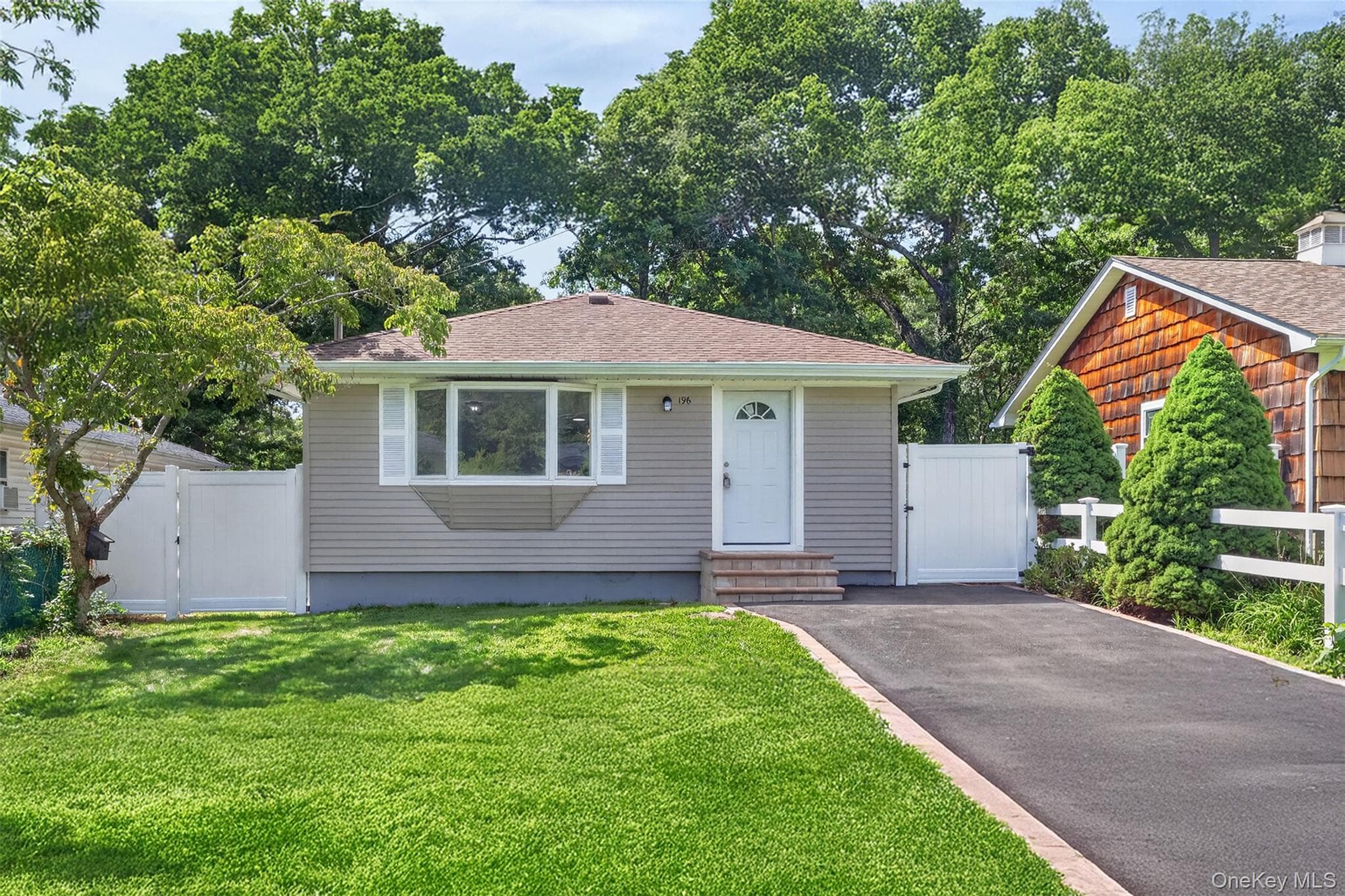 196 Burney BLVD photo 1