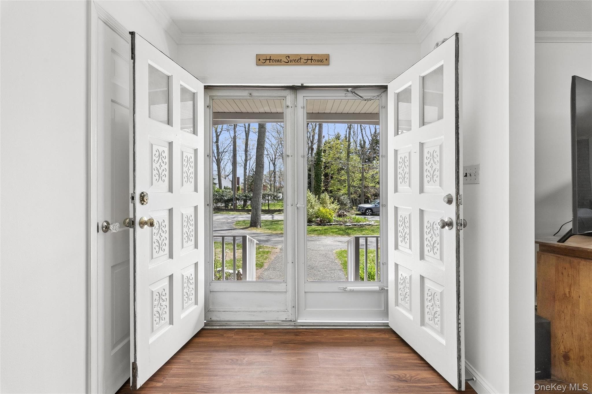 680 Westview Drive thumbnail 3