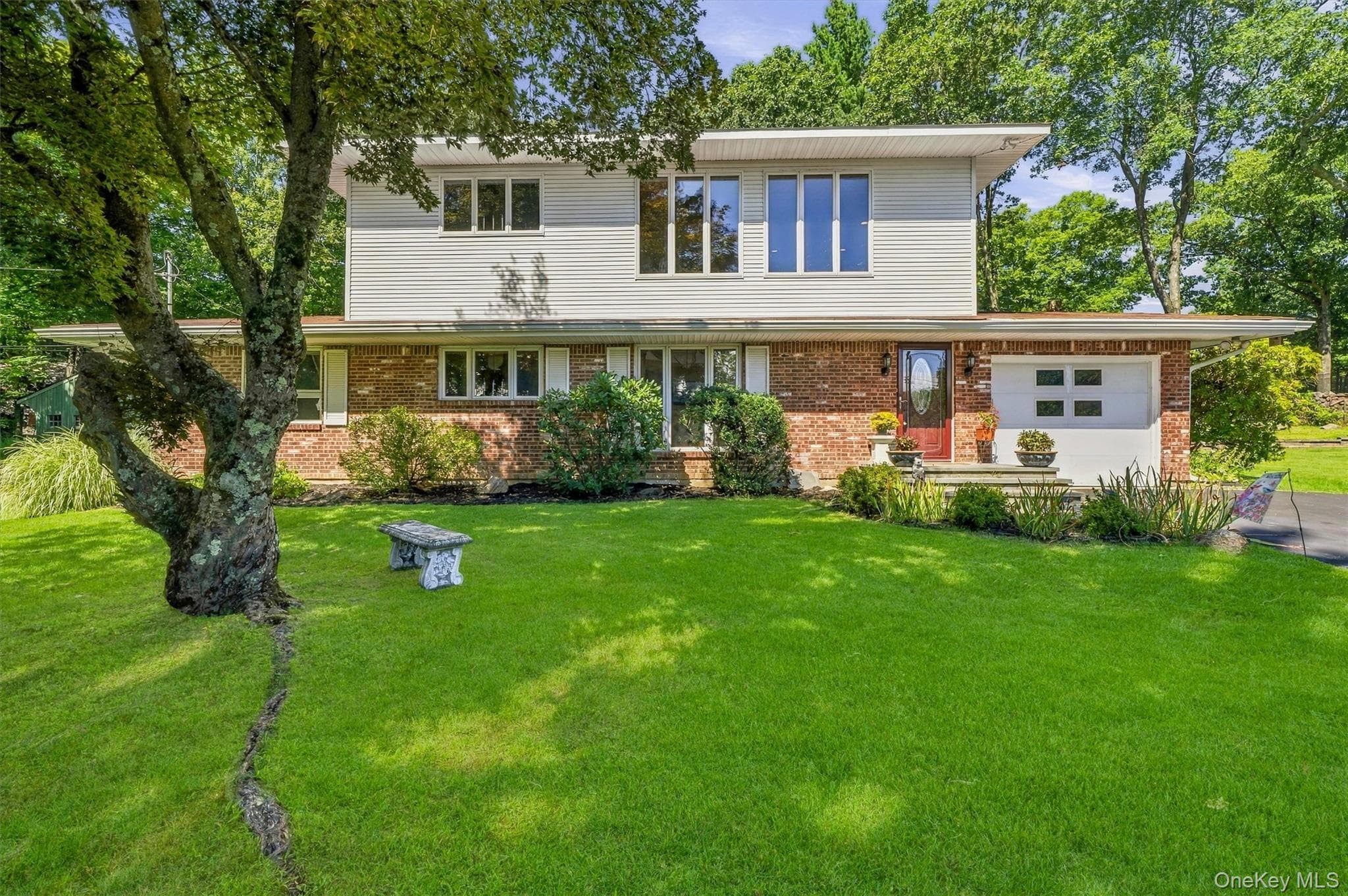 27 Margaret Road, Monroe
