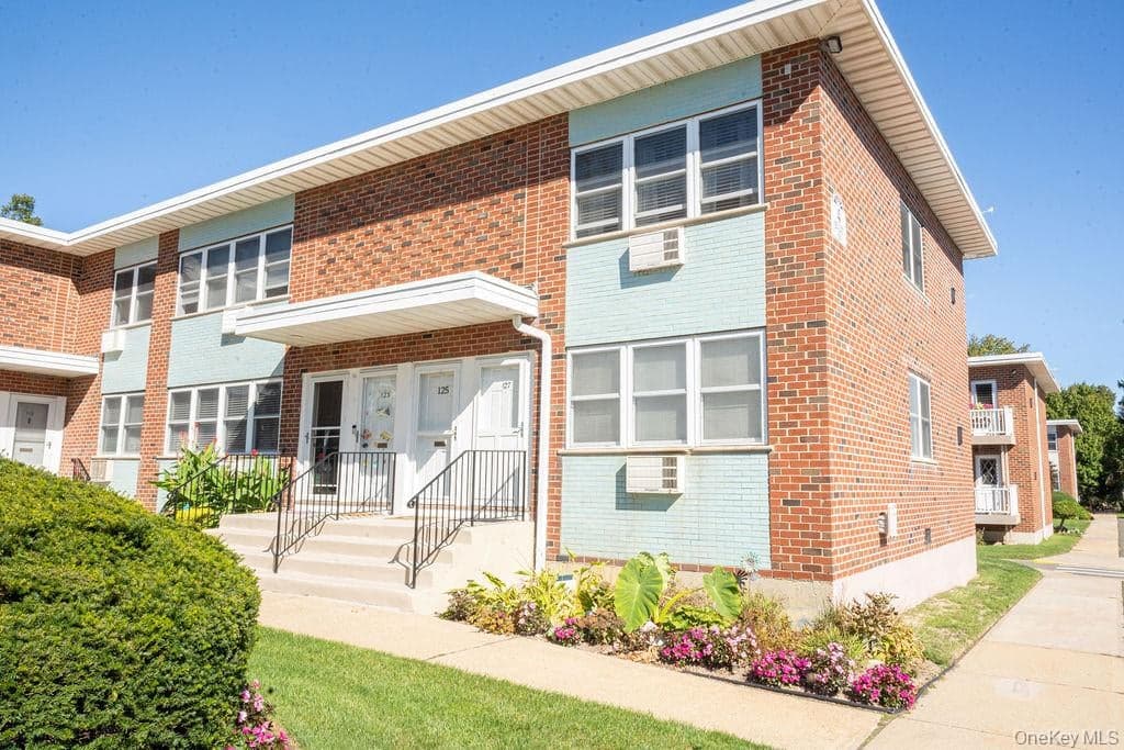 125 Farber Dr DR Unit: 125 thumbnail 3