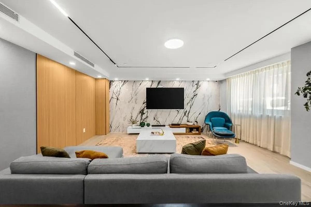 40-22 61st Street Unit: 5E thumbnail 12
