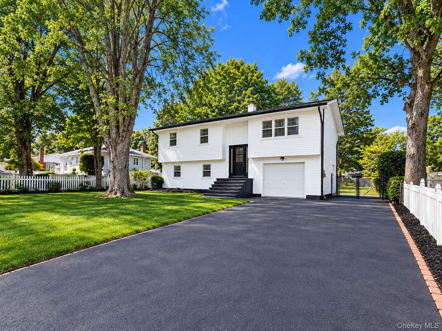 21 Lama Drive, Shirley