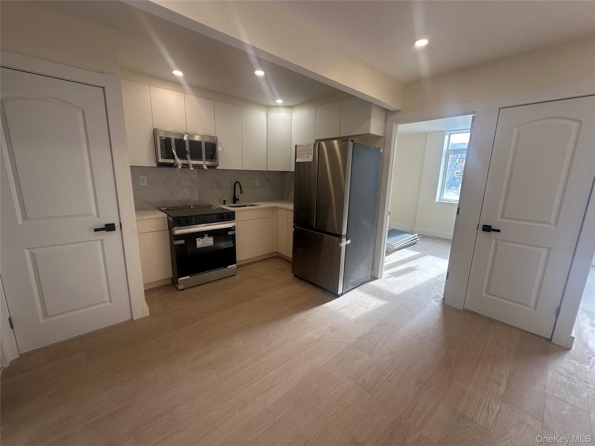 8840 54th Avenue Unit: 3A thumbnail 3