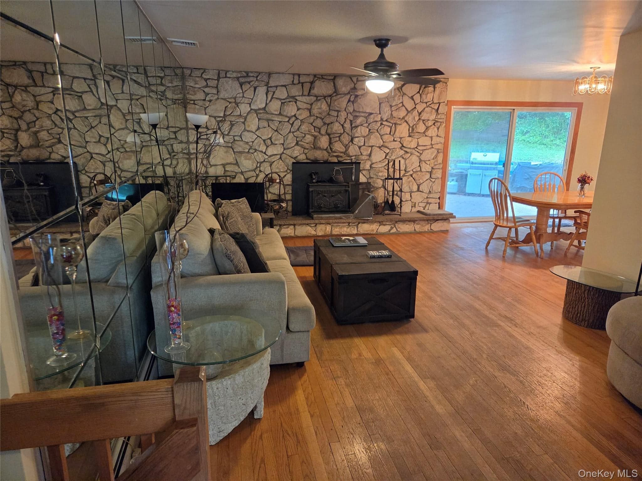 1248 Lakes Road thumbnail 2