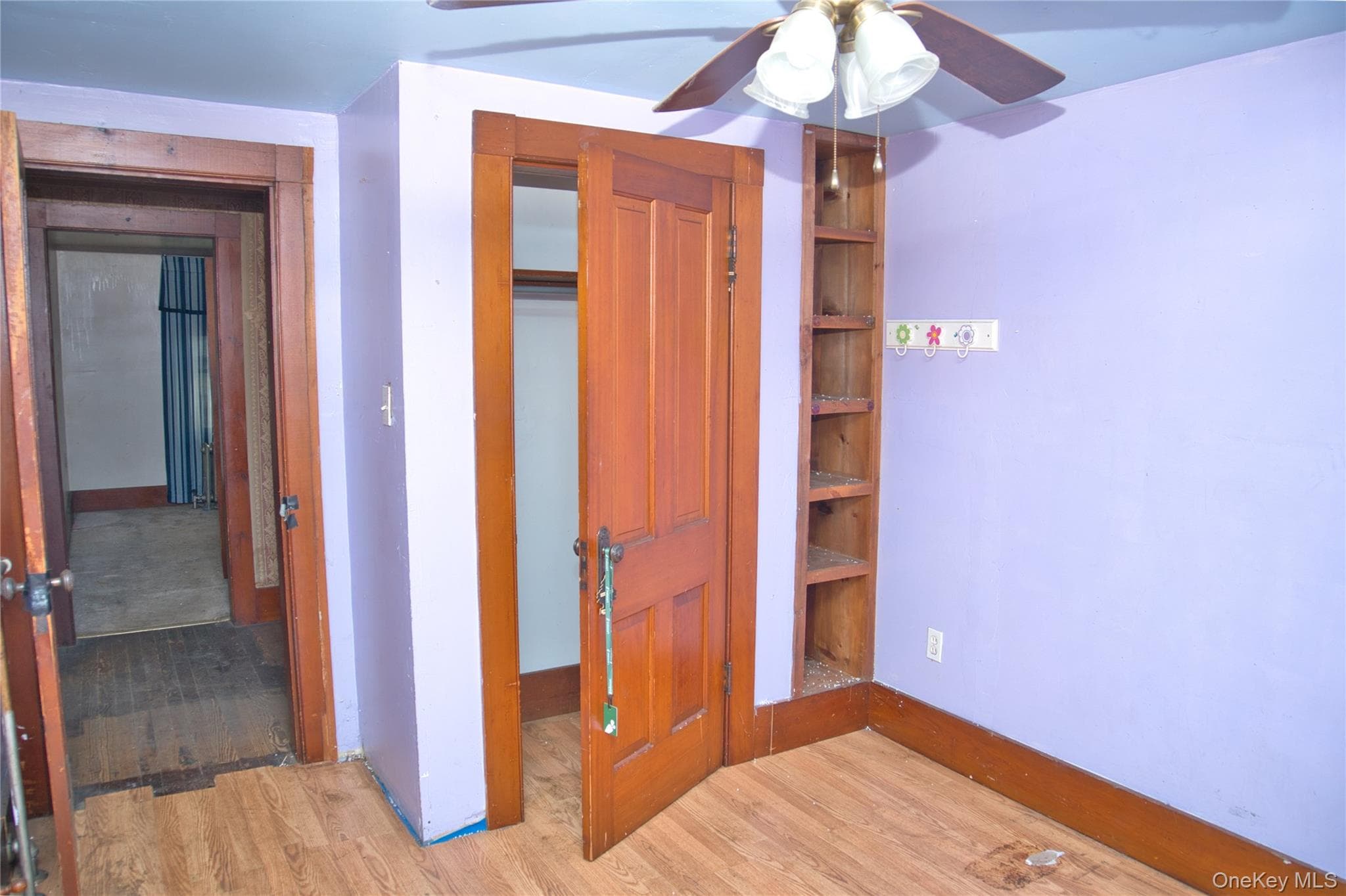 256 Round Hill Road thumbnail 9
