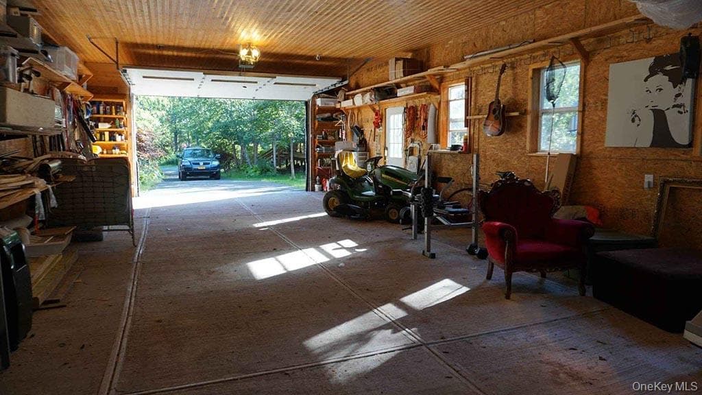 26 Maple Avenue thumbnail 8