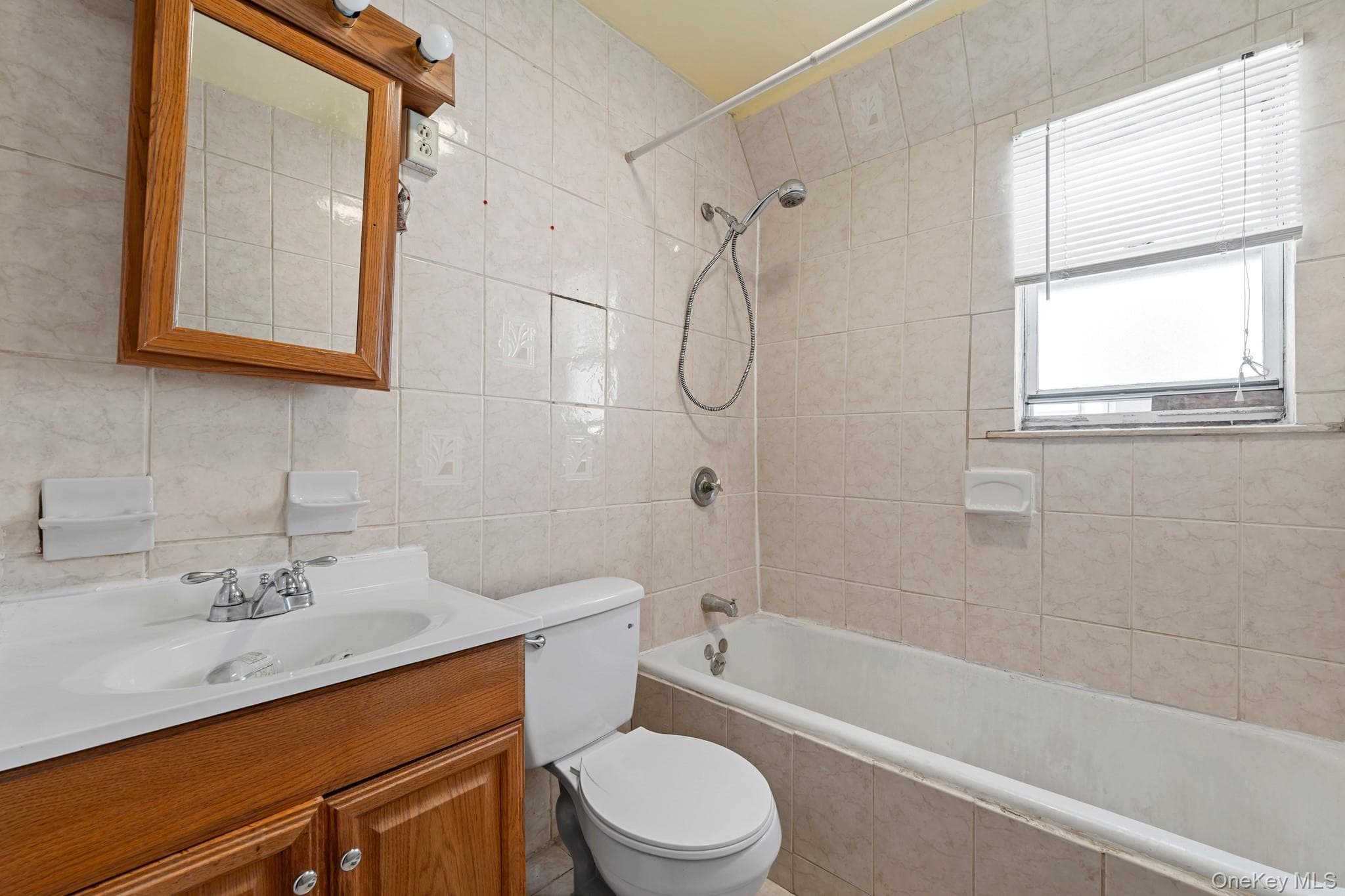 1356 Albany Avenue thumbnail 10