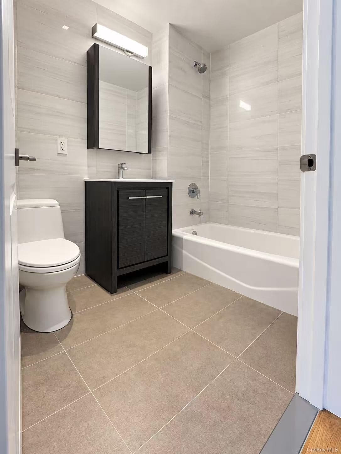 4223 Parsons Boulevard Unit: 2D thumbnail 7