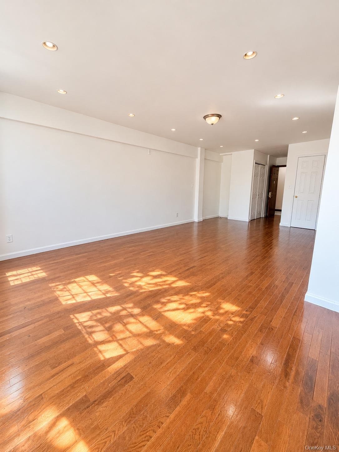 86-16 60th Avenue Unit: 3C thumbnail 2