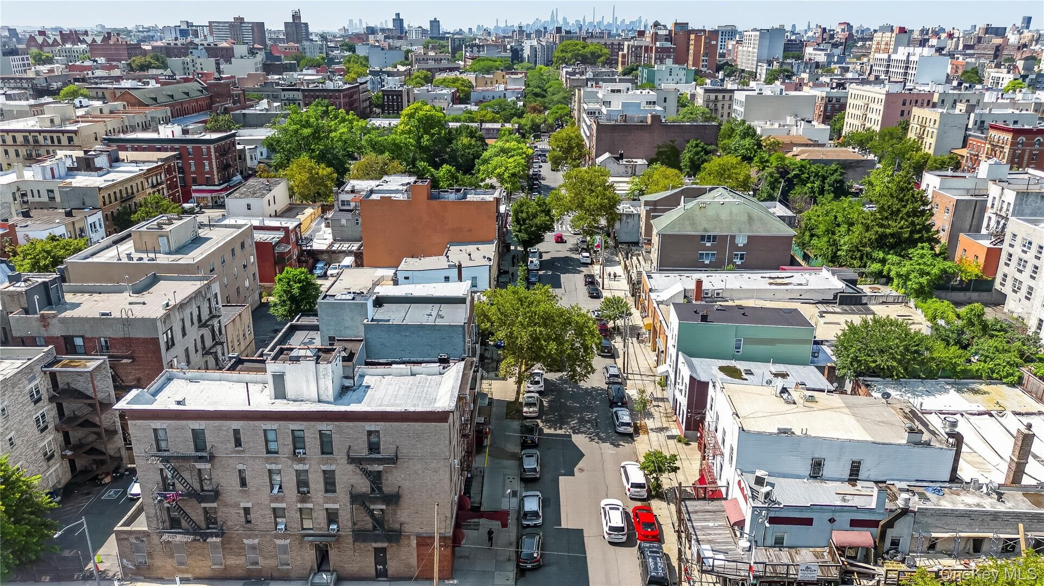 2476 Arthur Avenue thumbnail 42