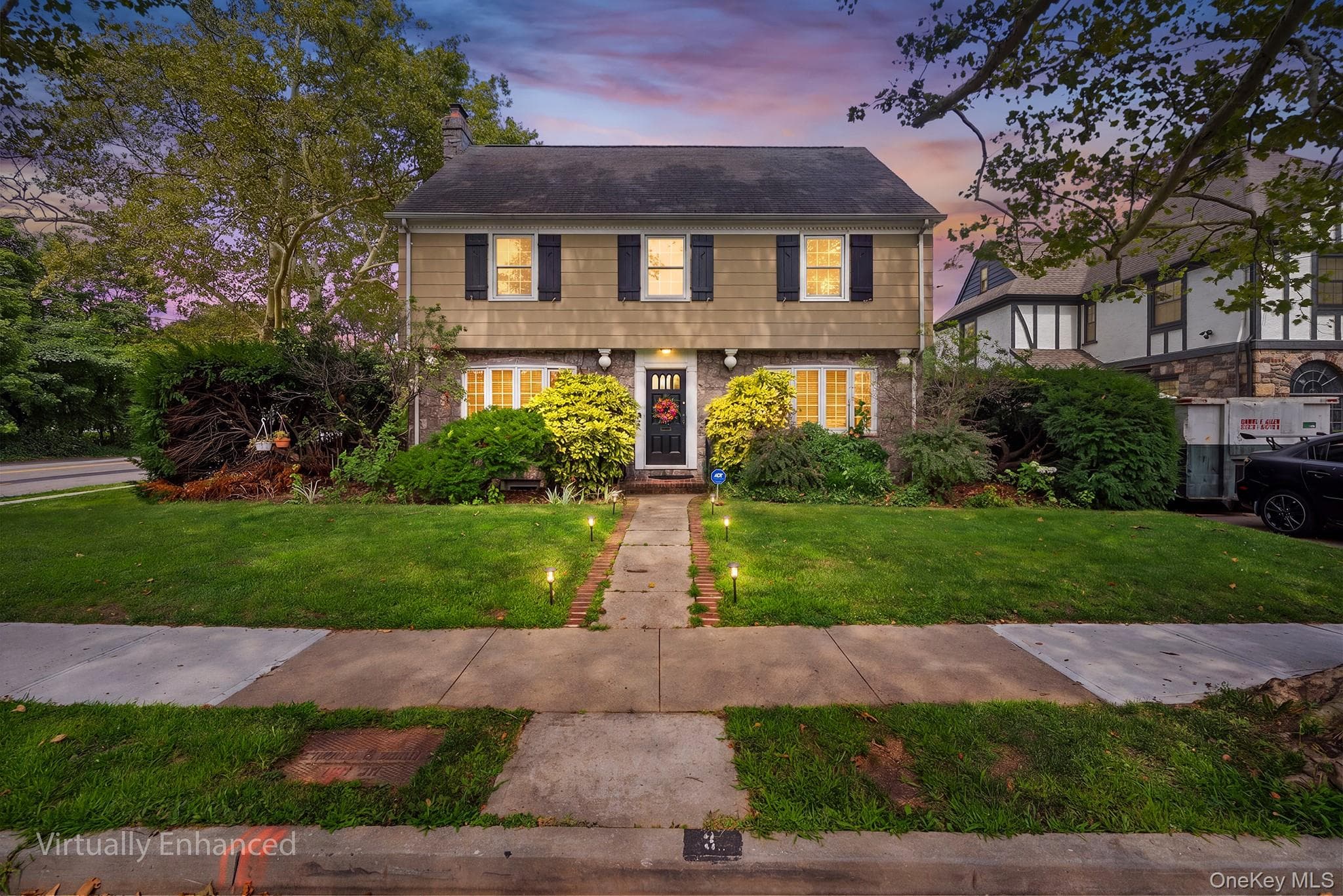 3 Demott Avenue photo 1