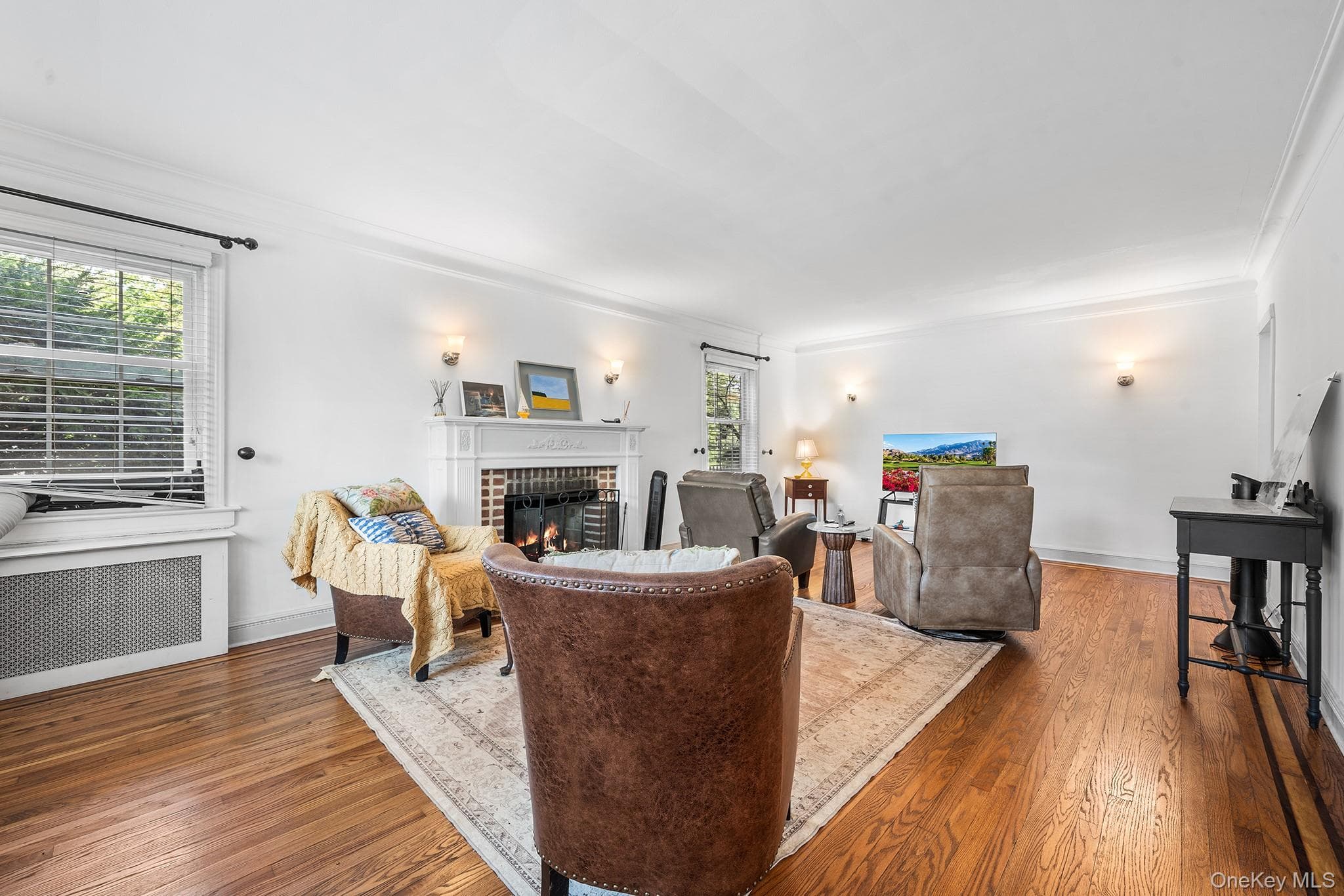 3 Demott Avenue thumbnail 9