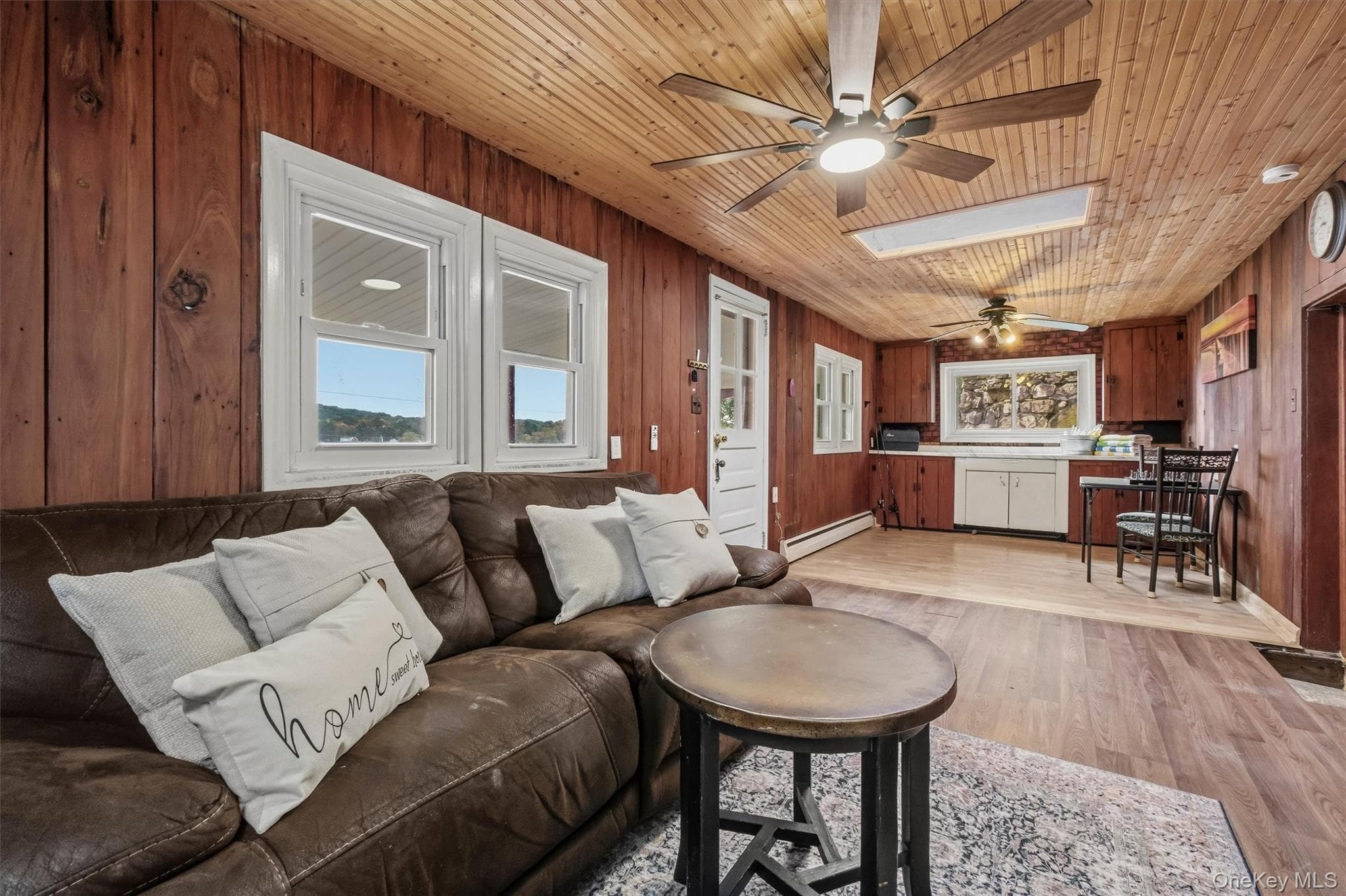 165 W Lakeshore Drive thumbnail 19