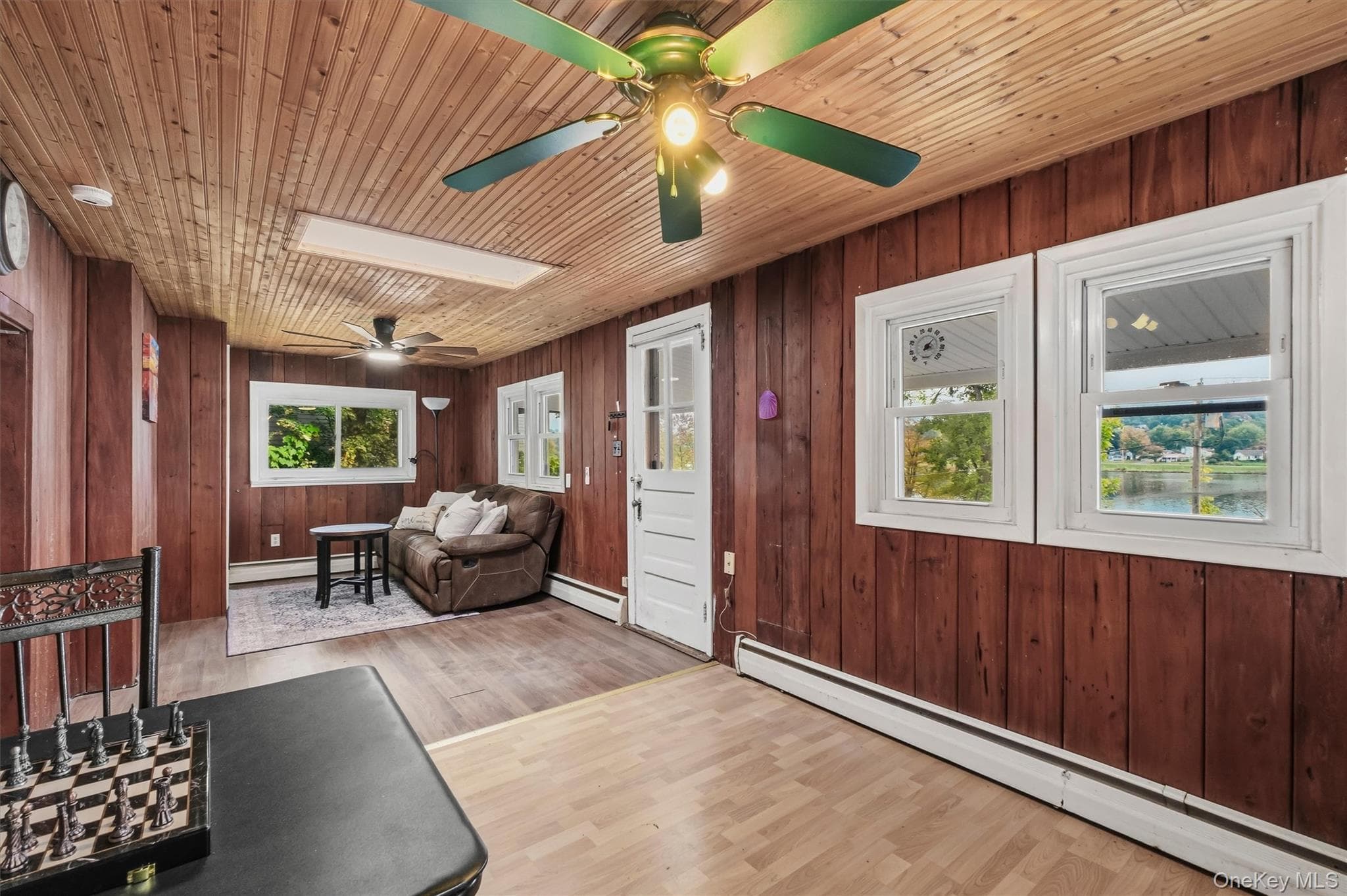 165 W Lakeshore Drive thumbnail 18