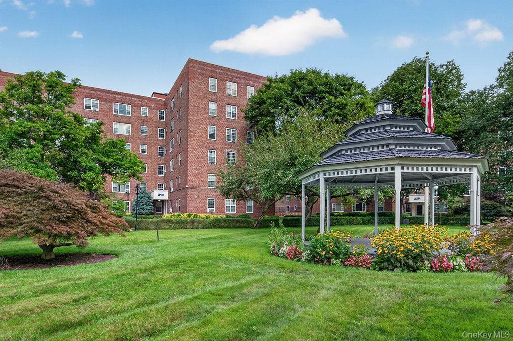 210 Pelham Road Unit: 2F thumbnail 2
