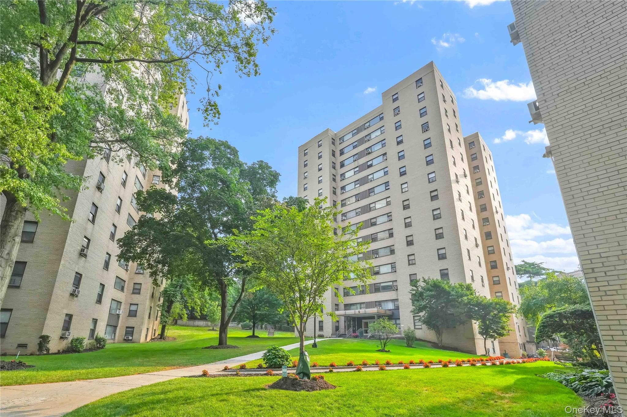 6 Fordham Hill Oval Unit: 11G, Bronx