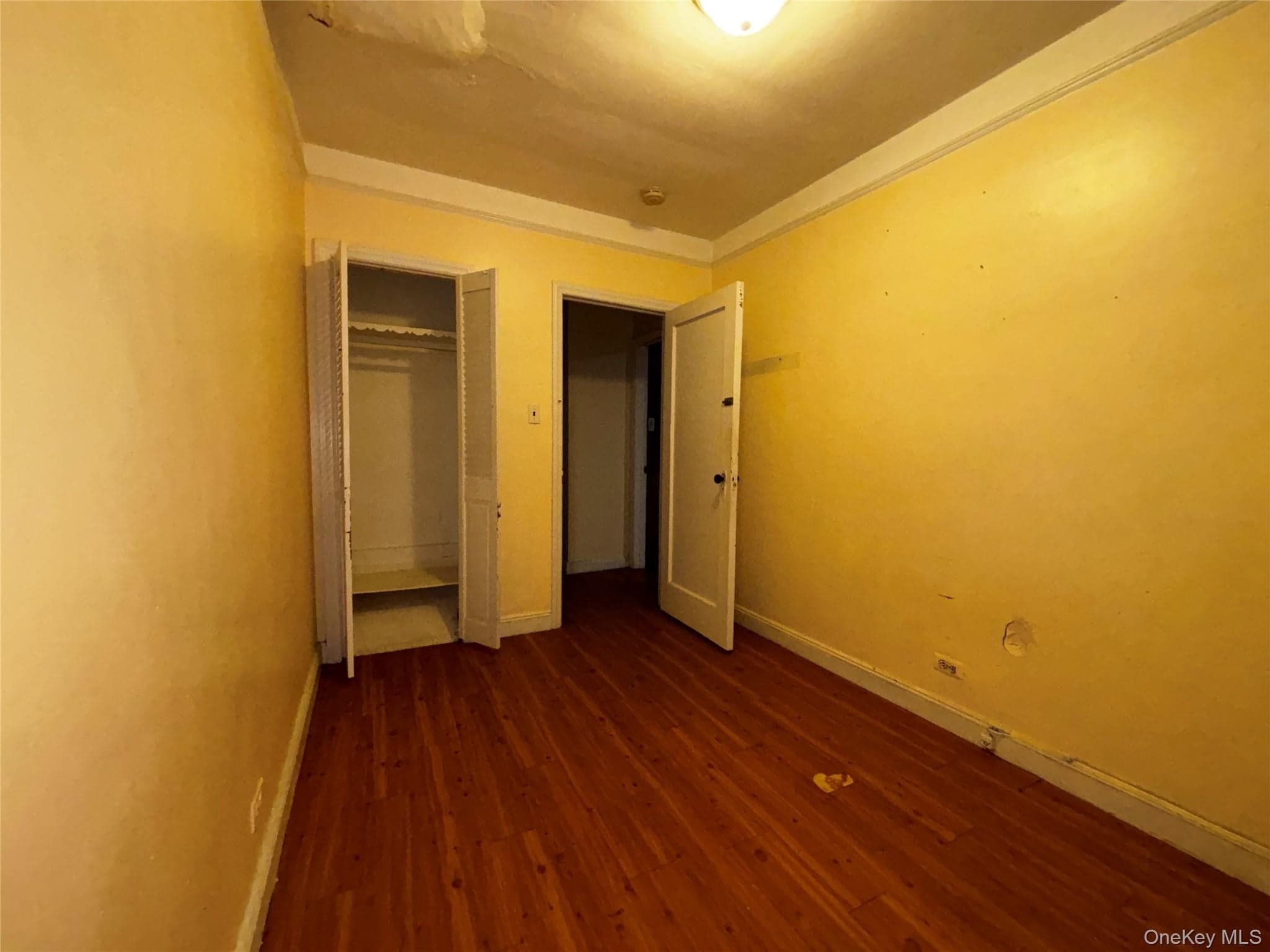 118 Van Cortlandt Avenue thumbnail 4