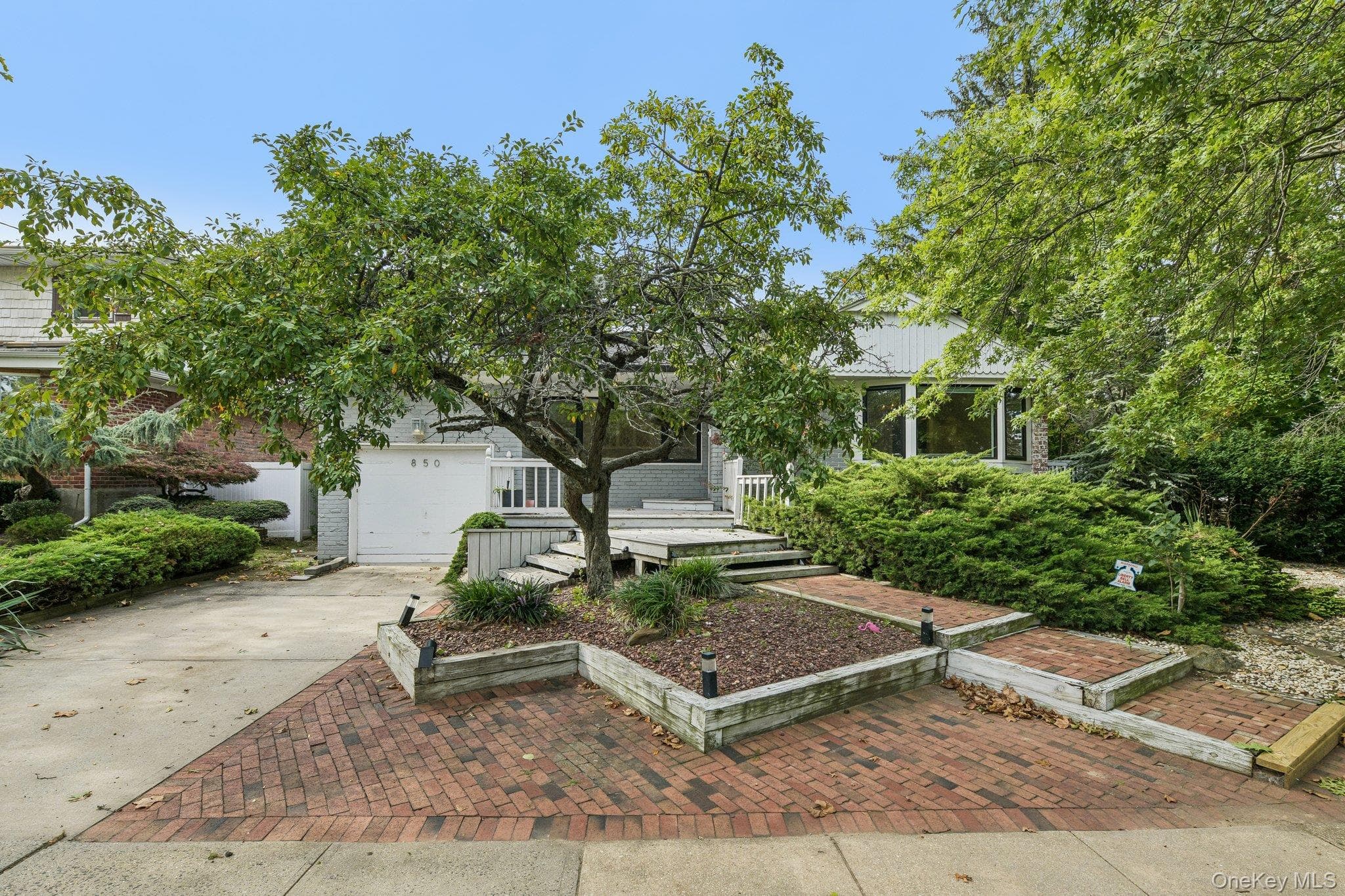 850 Oliver Street thumbnail 2
