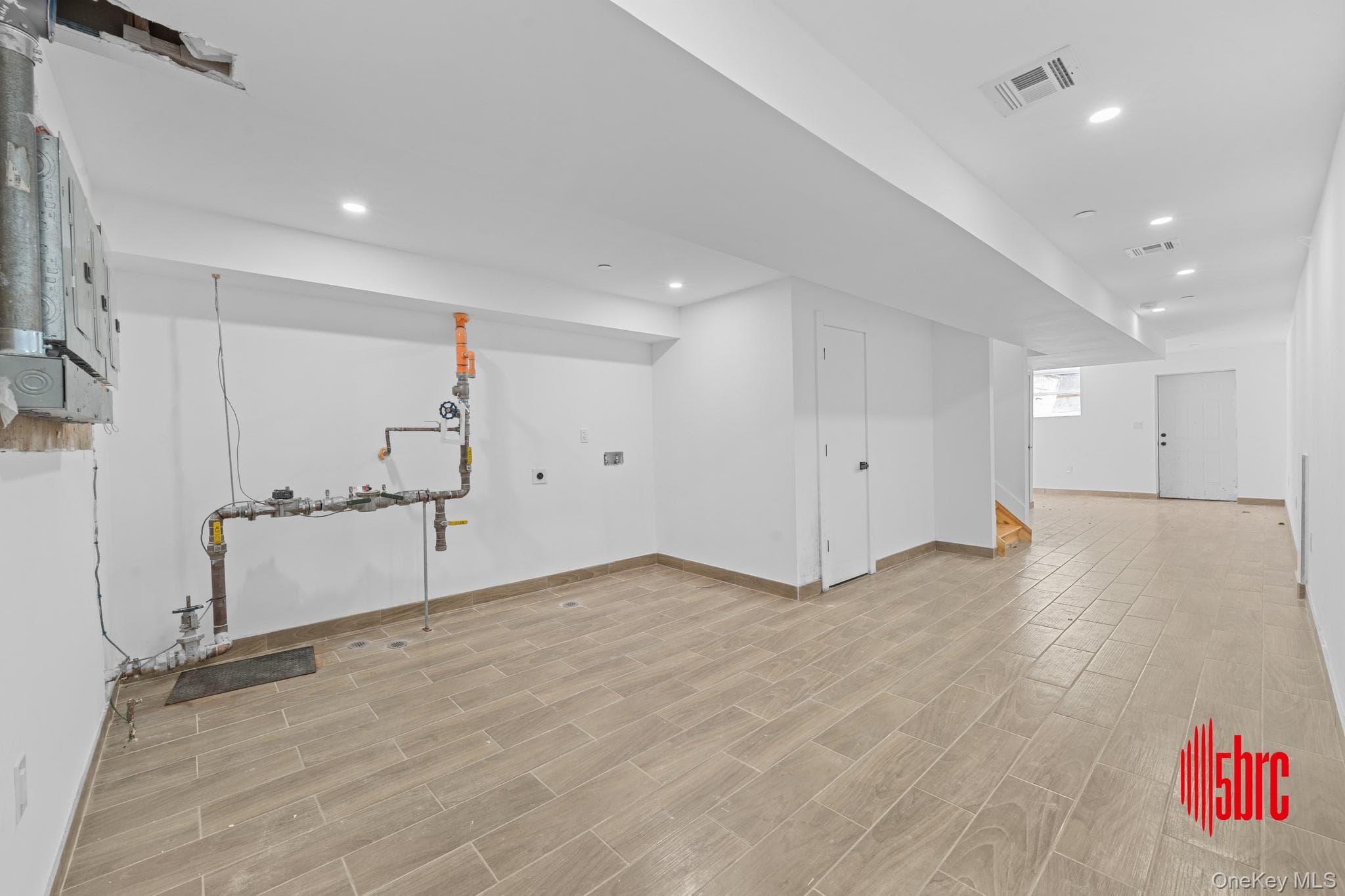 1116 Blake Avenue thumbnail 27