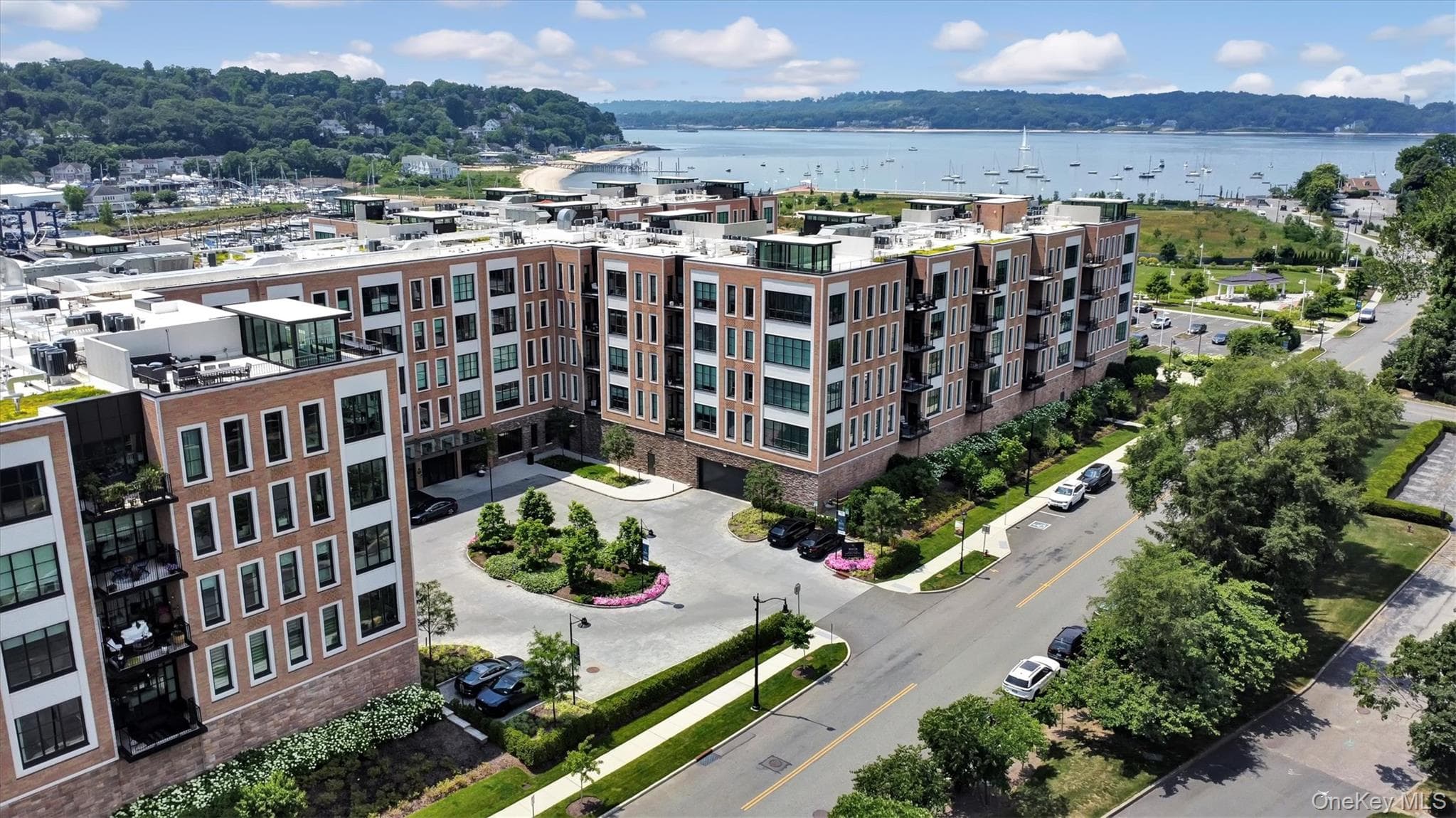 100 Garvies Point Road Unit: 1116, Glen Cove