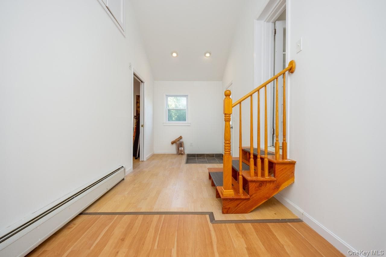 8 Deforest Avenue thumbnail 16