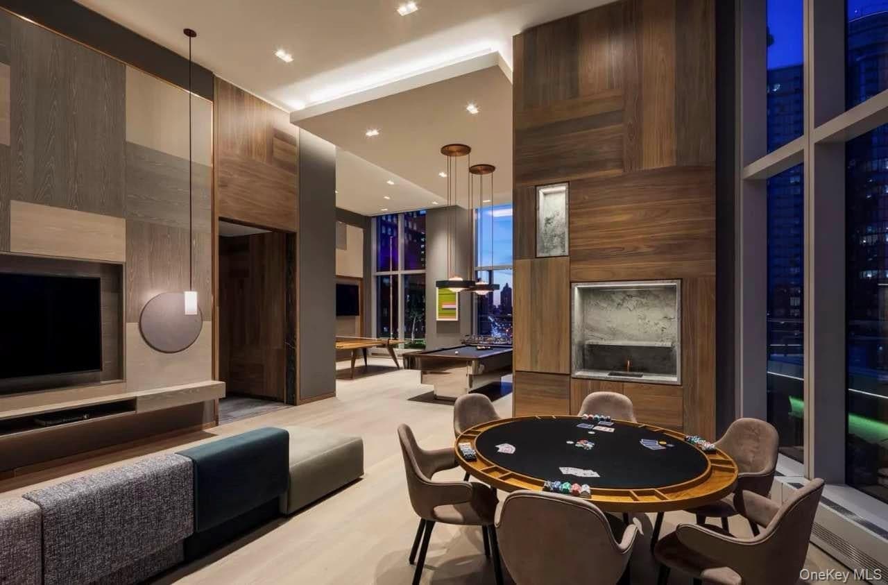 131-03 40th Road Unit: 18E thumbnail 23