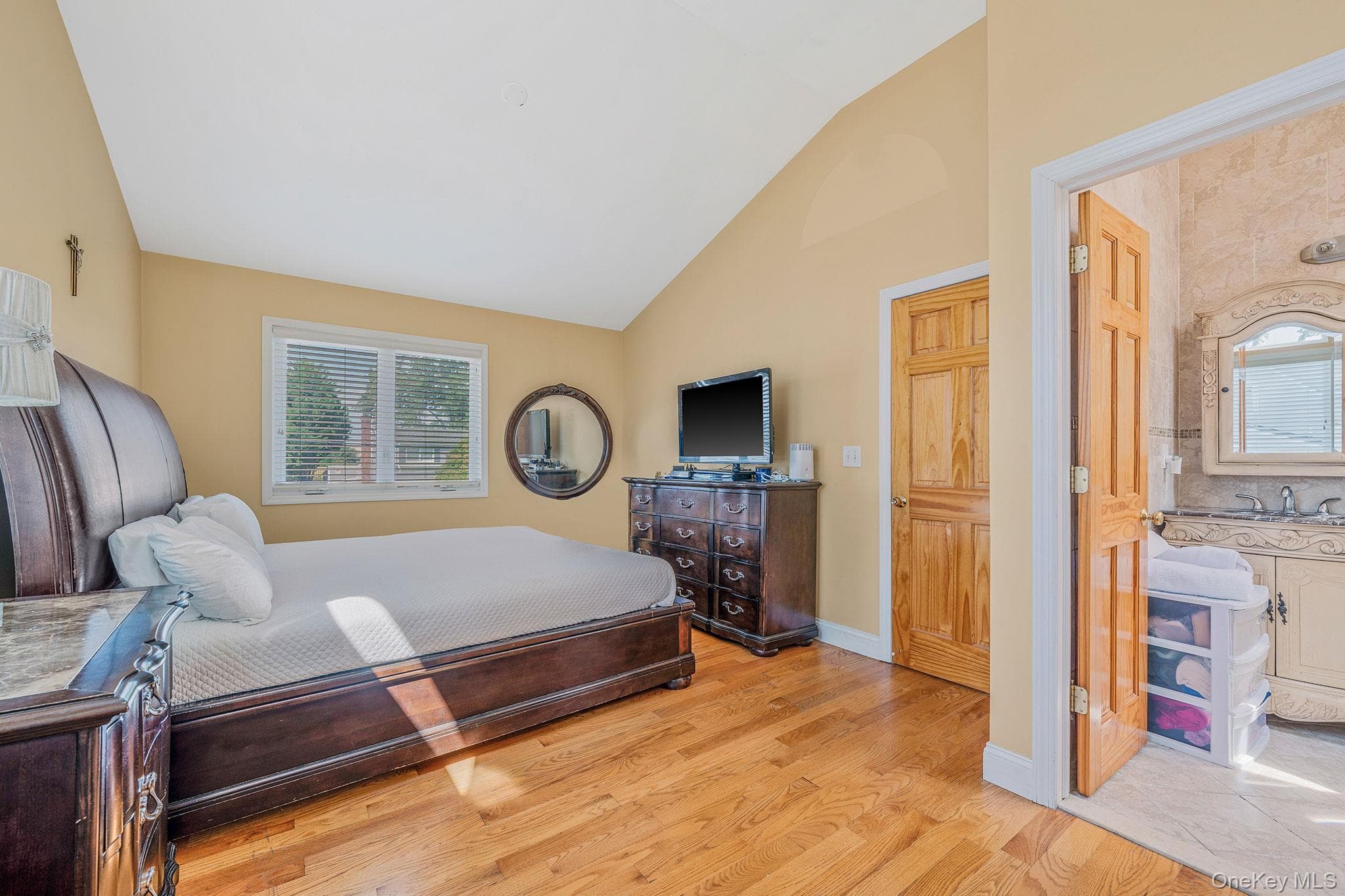 540 Scudder Avenue thumbnail 15
