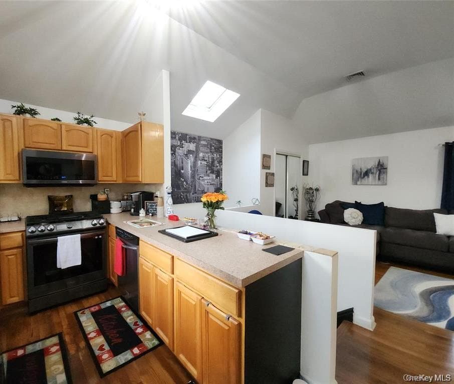 101 Longstreet Avenue thumbnail 27