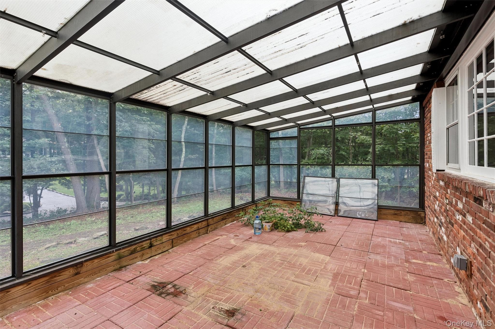 614 Twin Hills Court thumbnail 36