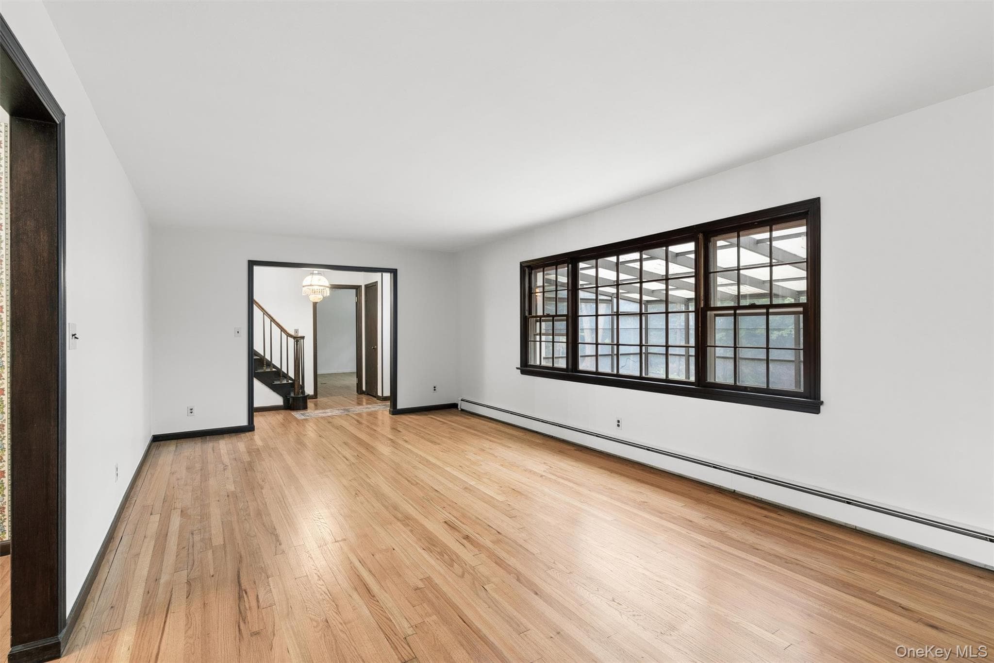 614 Twin Hills Court thumbnail 9