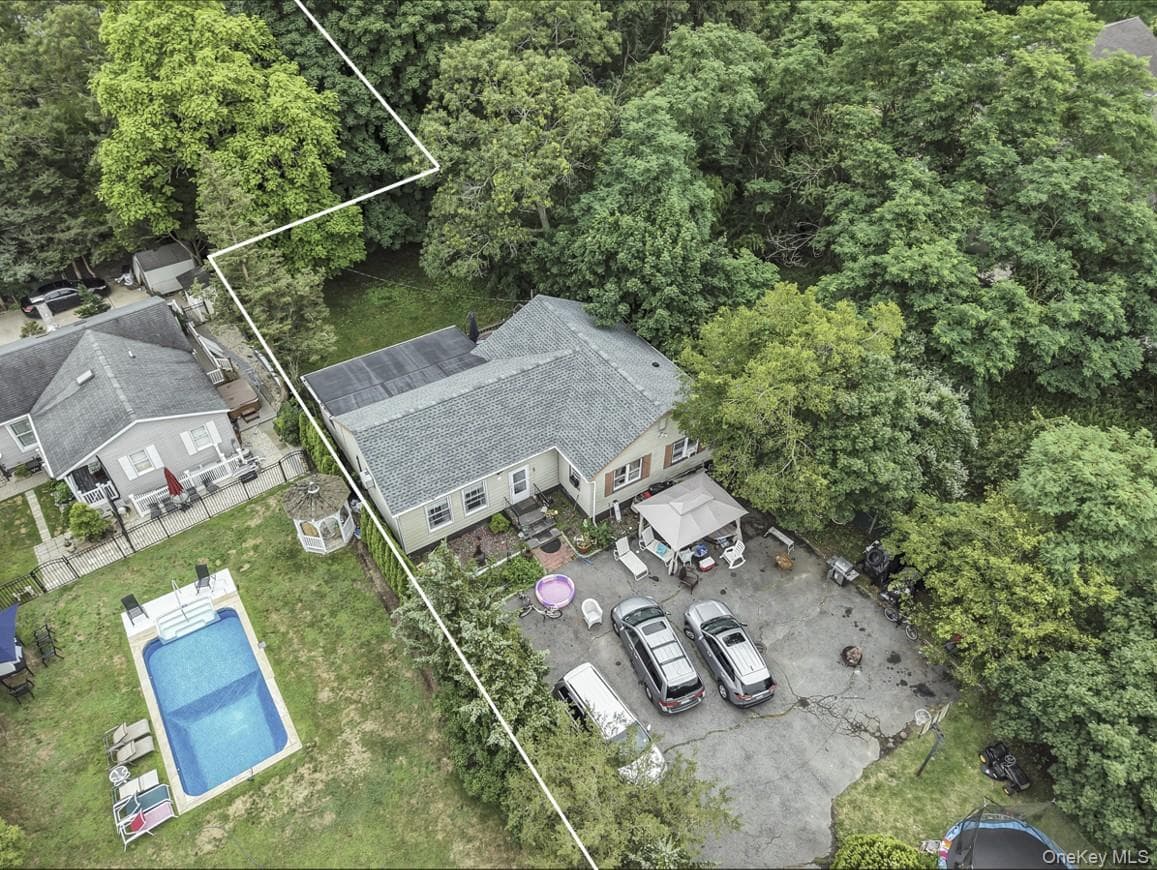 669 Flanders Road thumbnail 3