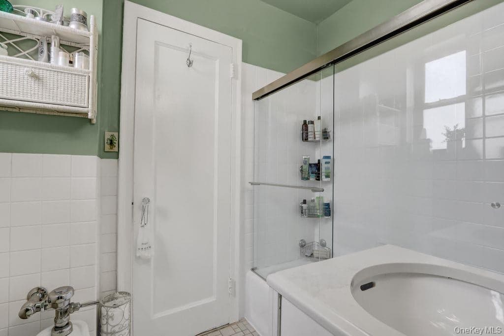 141 Woodmere Boulevard Unit: 6E thumbnail 13