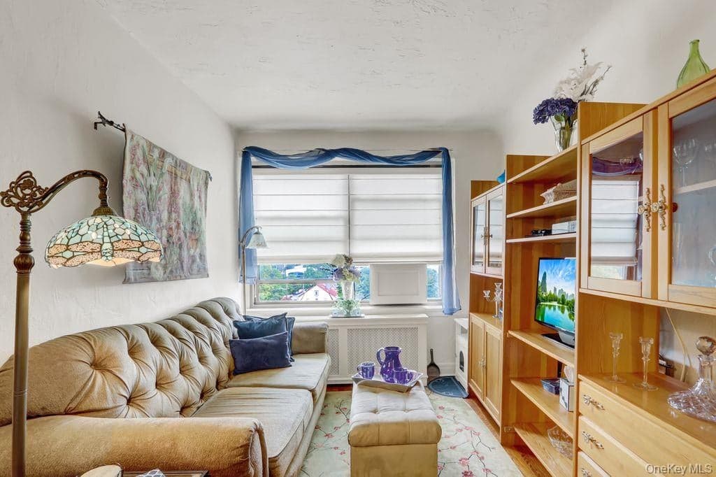 141 Woodmere Boulevard Unit: 6E thumbnail 9