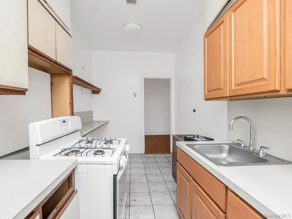 2081 Cruger Avenue Unit: 4C thumbnail 8