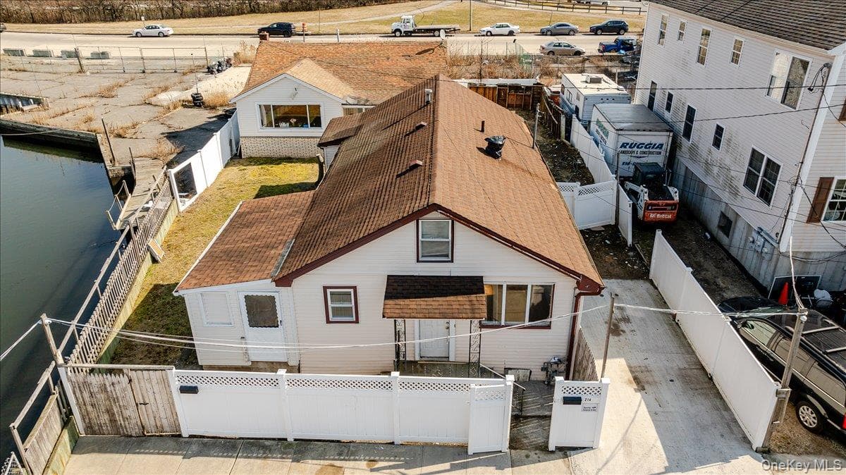 214 Beach 3rd ST, Far Rockaway