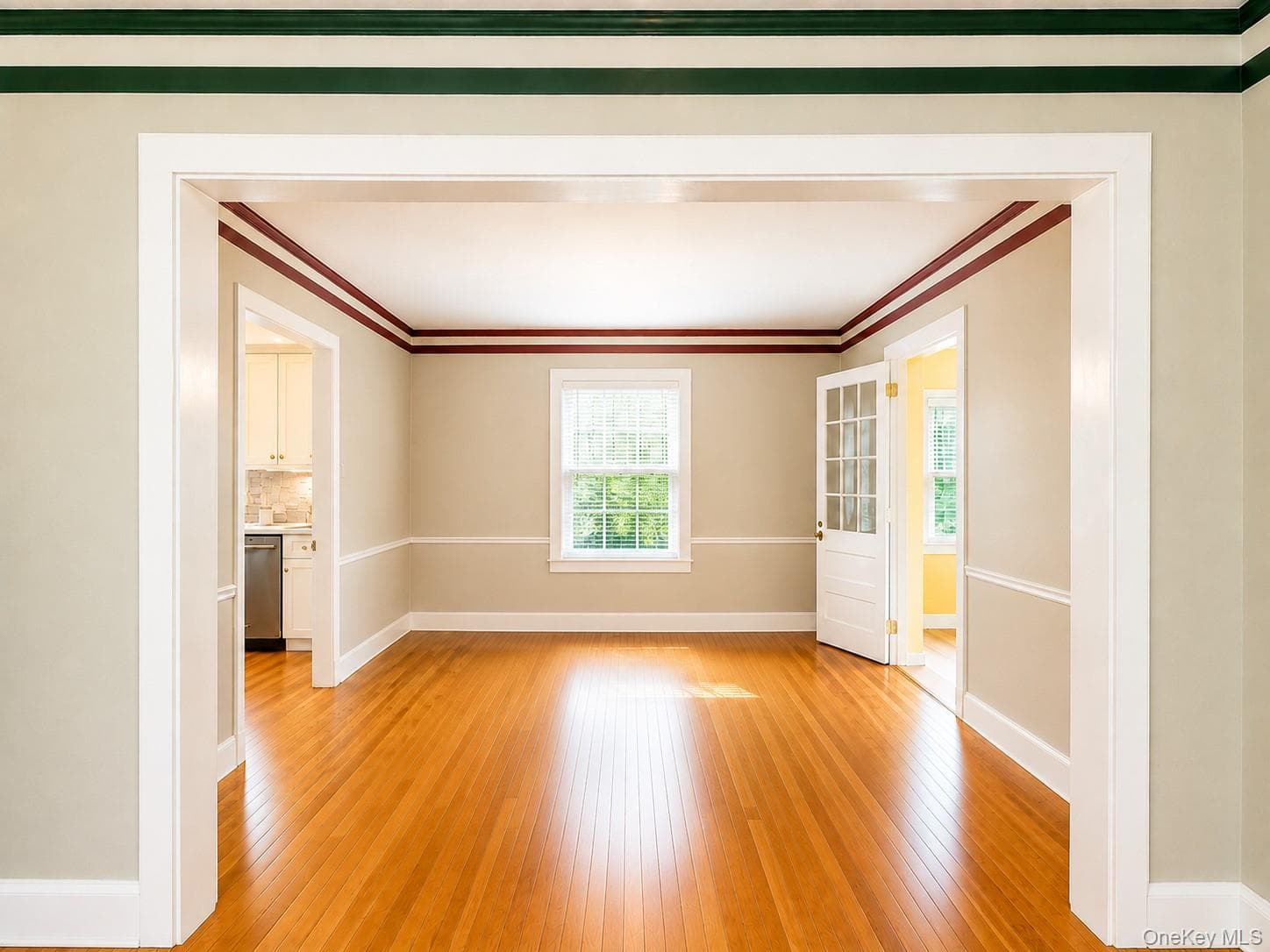 145 Lincoln Avenue thumbnail 11