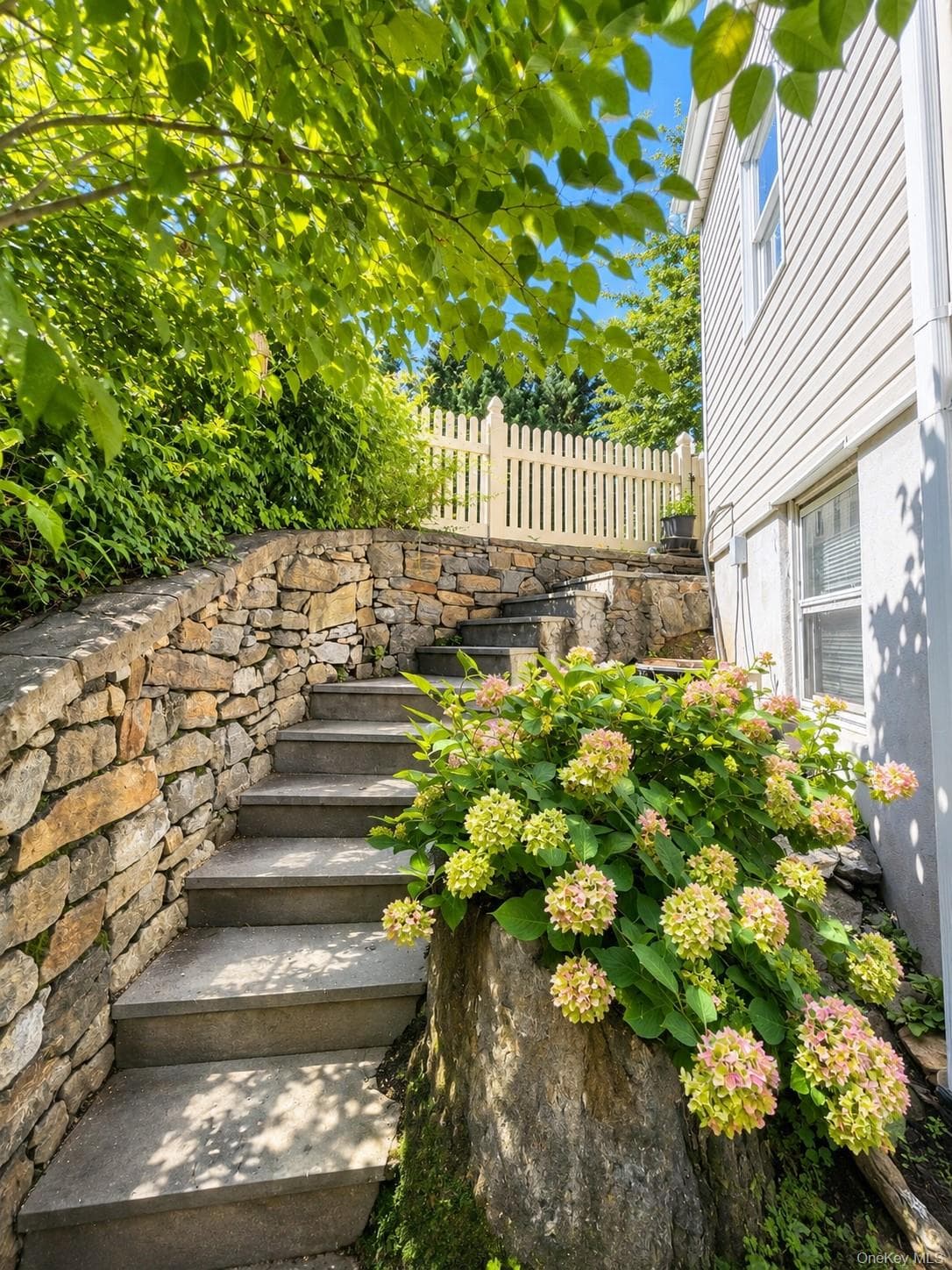 145 Lincoln Avenue thumbnail 21