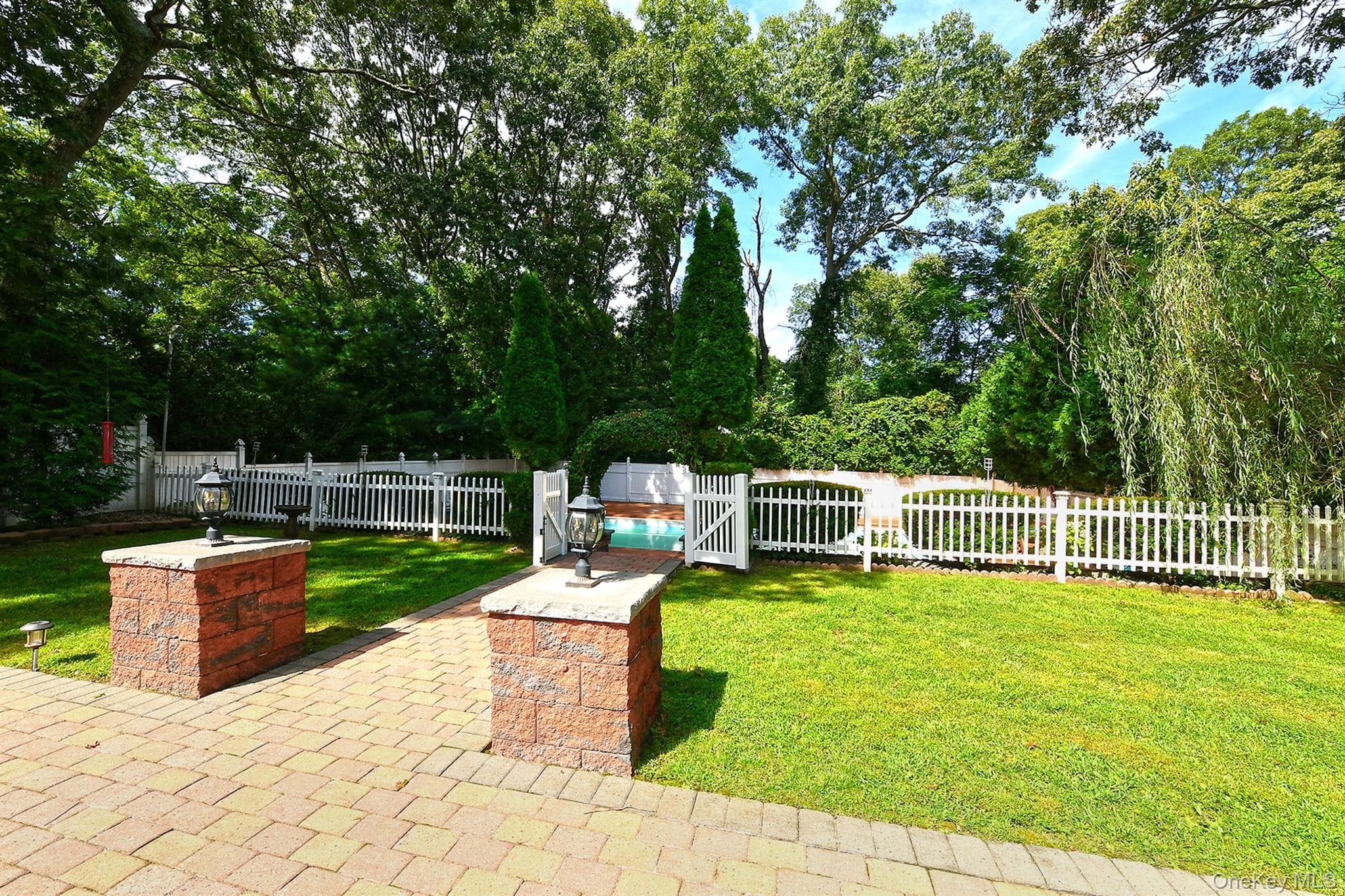 4 Village Hill Drive thumbnail 33