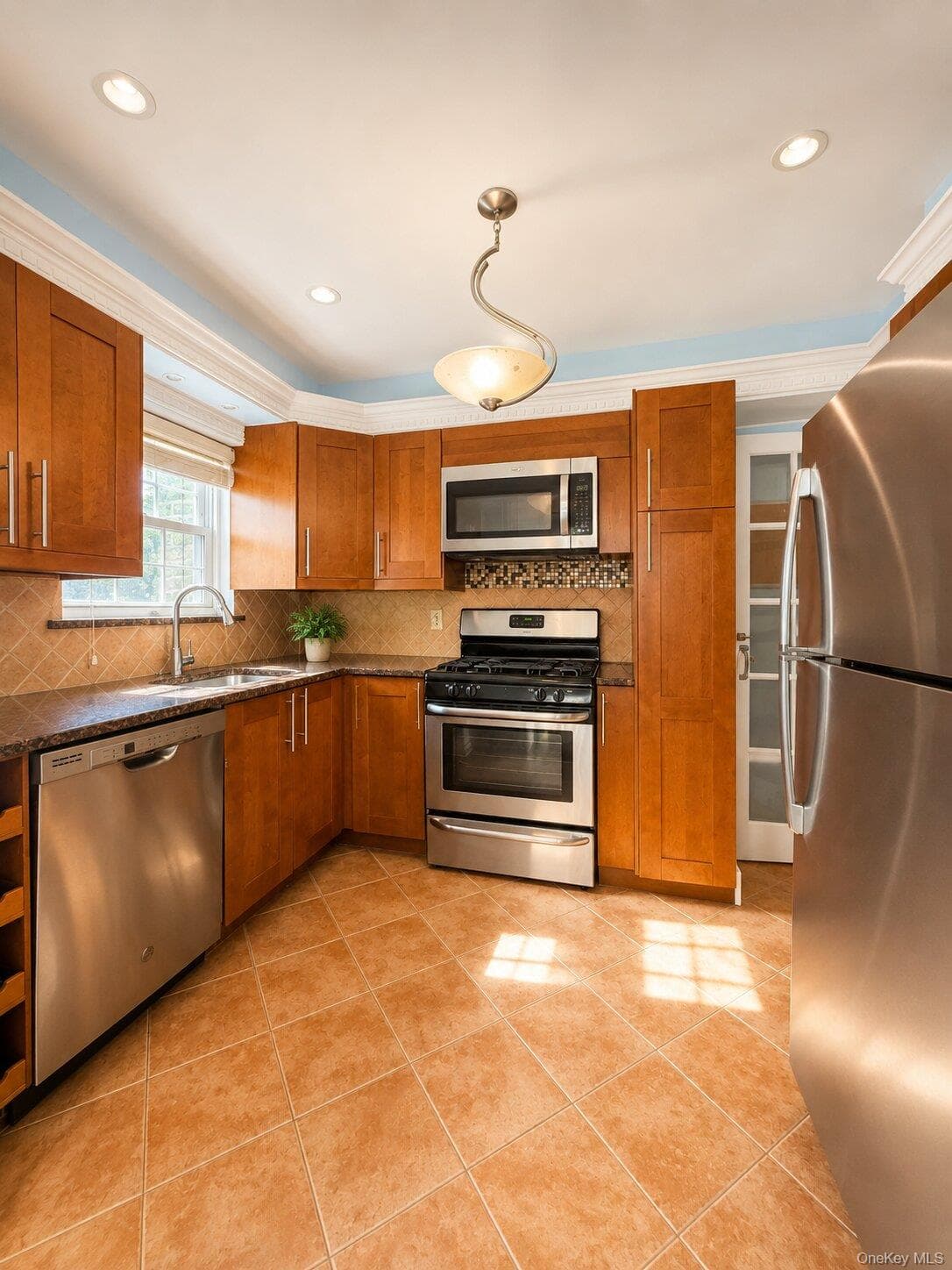 2130 Batchelder Street thumbnail 16