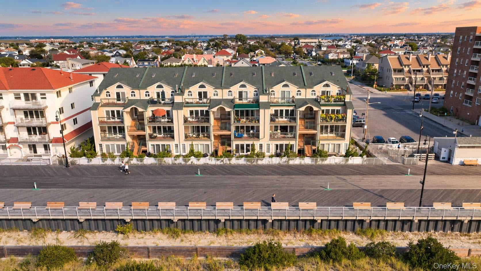 412 Oceanfront, Long Beach