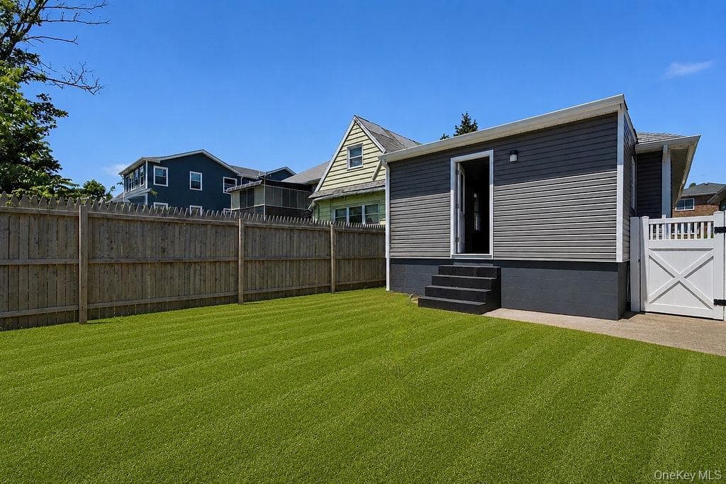 69-39 Elizabeth Avenue thumbnail 16