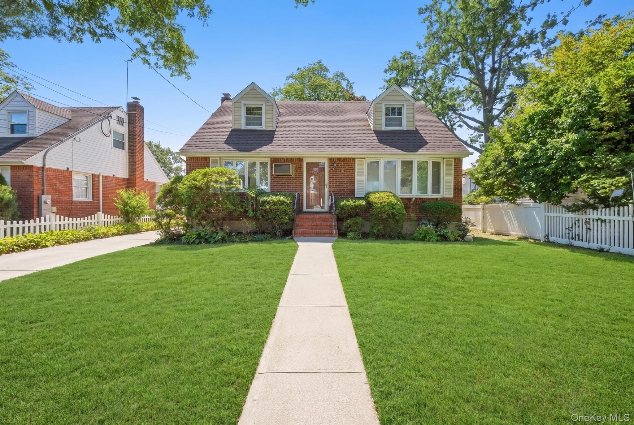 88 Meyer Avenue, Valley Stream