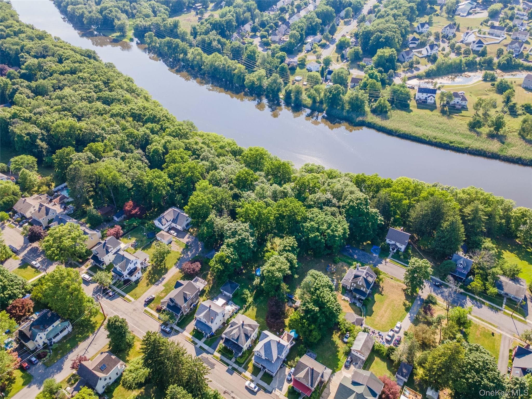 Riverview Street thumbnail 2