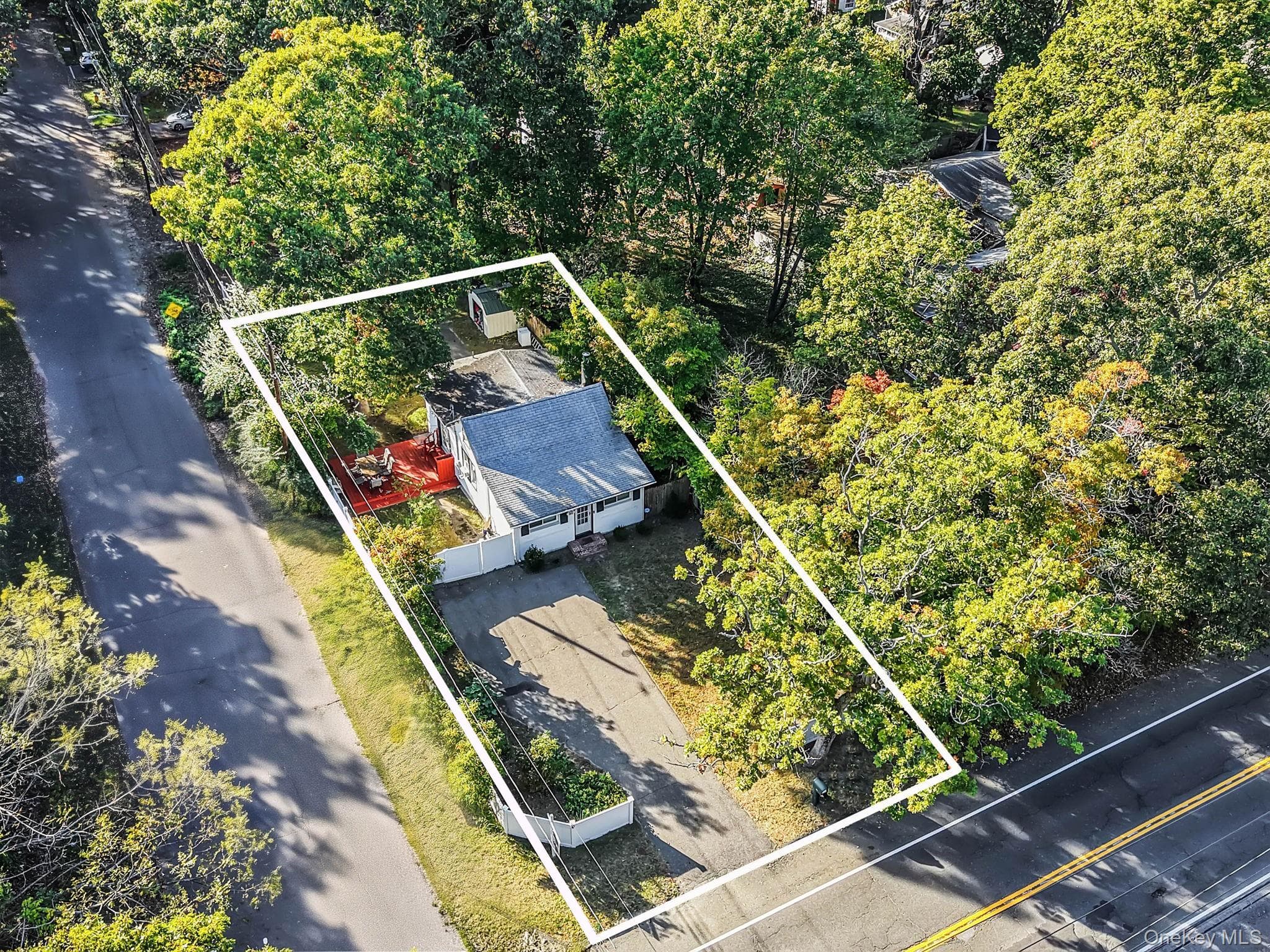 60 S Evergreen Drive, Selden
