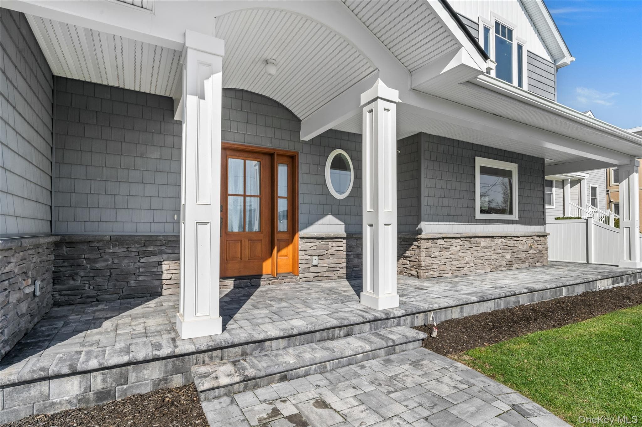 72 Grandview Drive thumbnail 2