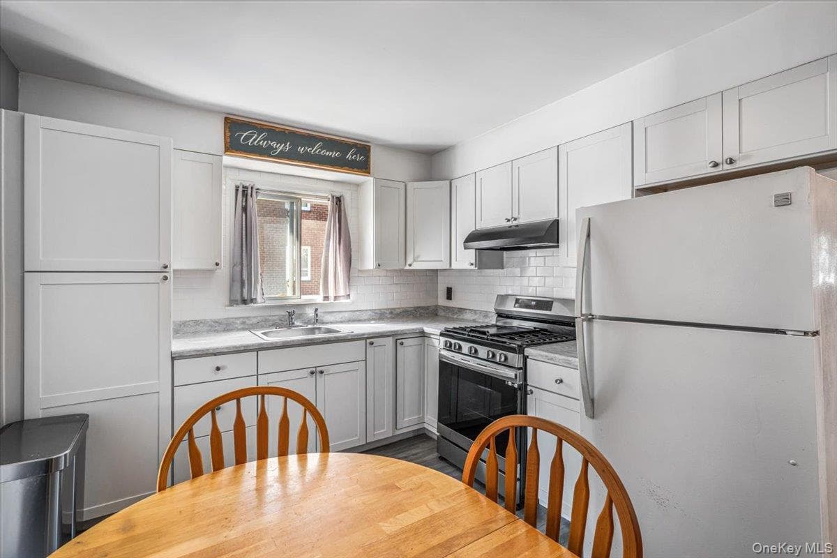 221-51 Braddock Avenue thumbnail 14