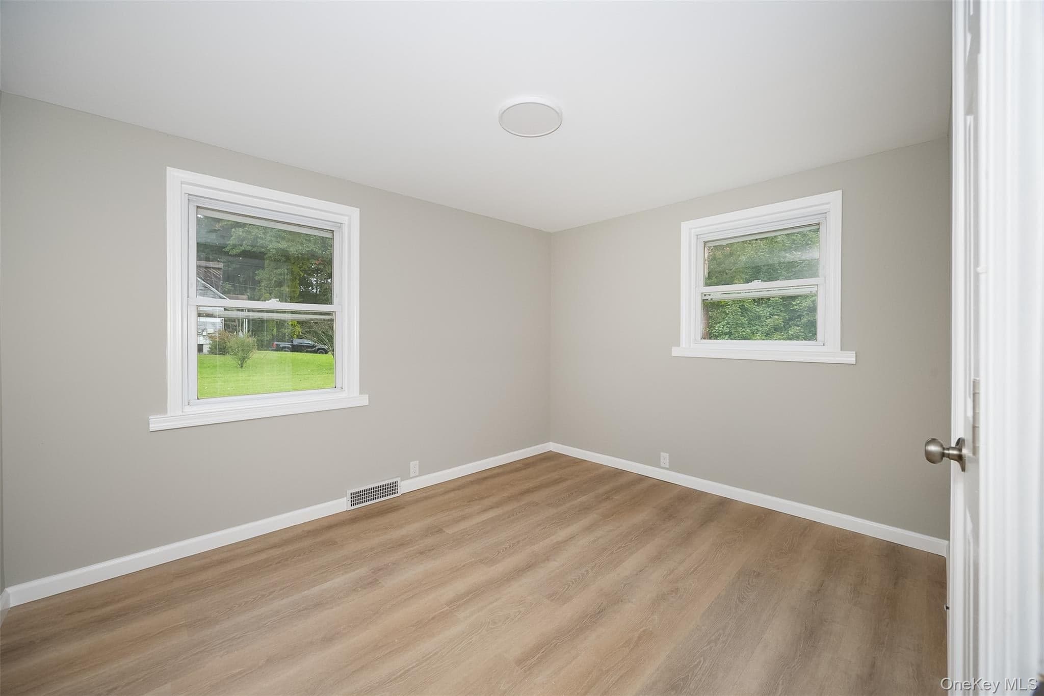 15 Balsam Road thumbnail 14