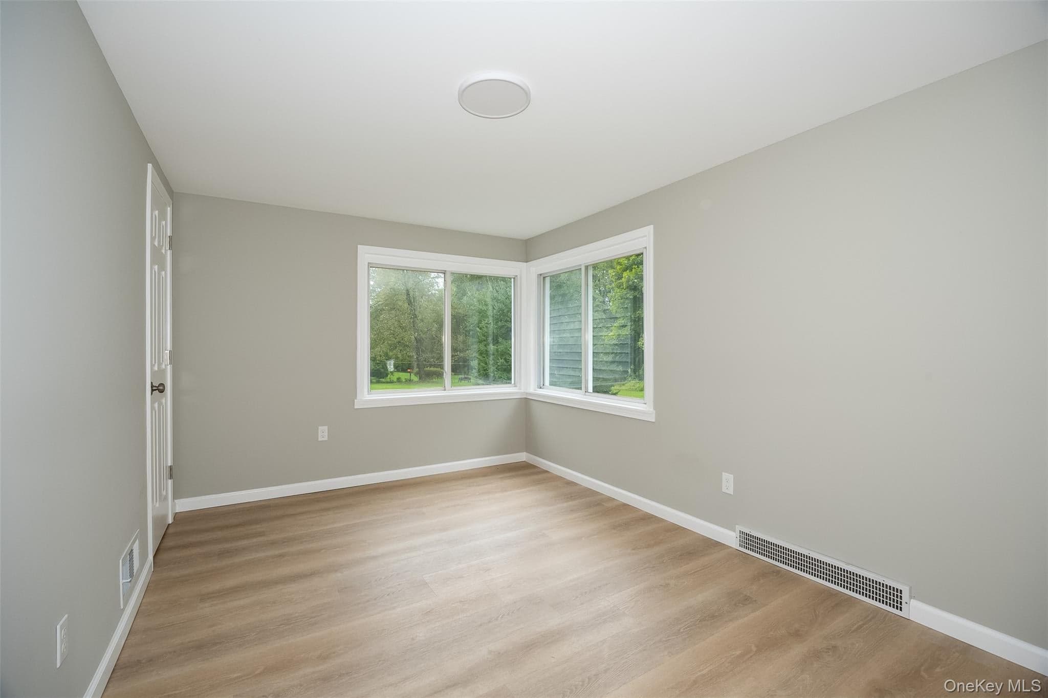 15 Balsam Road thumbnail 12