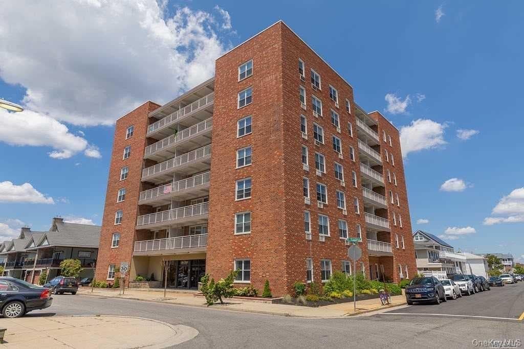 855 Broadway Unit: 5C photo 1
